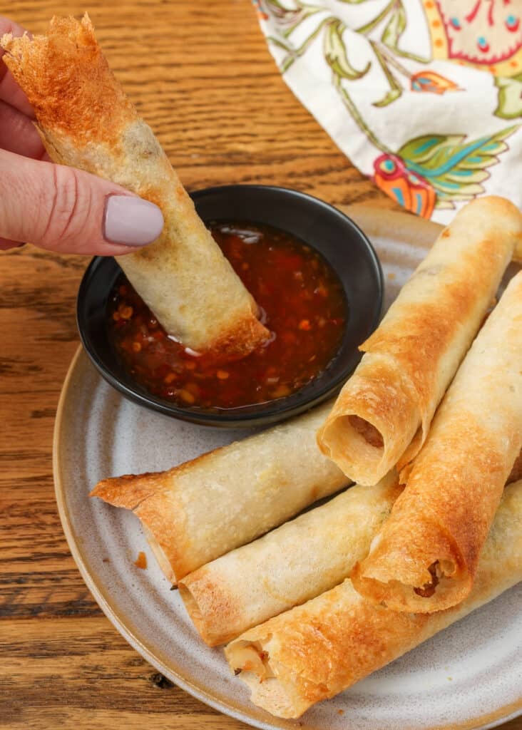 lumpia with dipping sauce