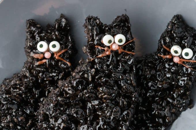 Halloween Black Cats Rice Krispie Treats.