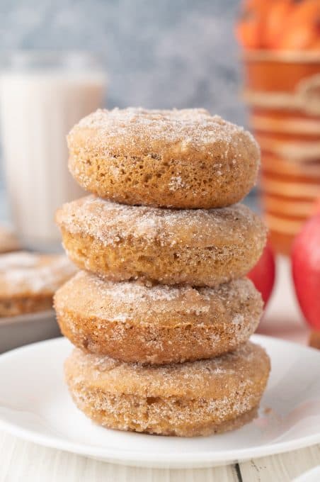 Baked Apple Cinnamon Sugar Donuts