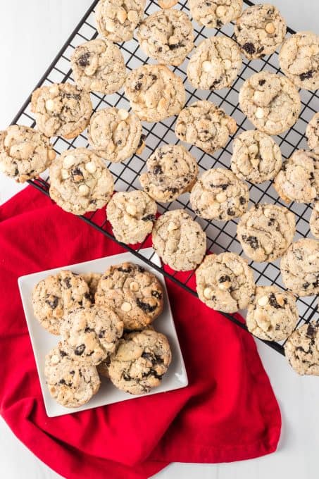 Oreo White Chocolate Chip Cookies
