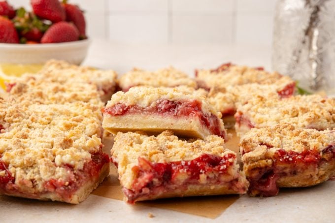 Easy Strawberry Bars