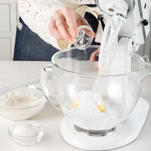 Making sucree dough