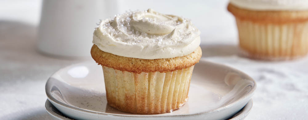 Vanilla Cupcakes with Vanilla Buttercream