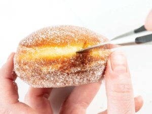 Cutting malasadas