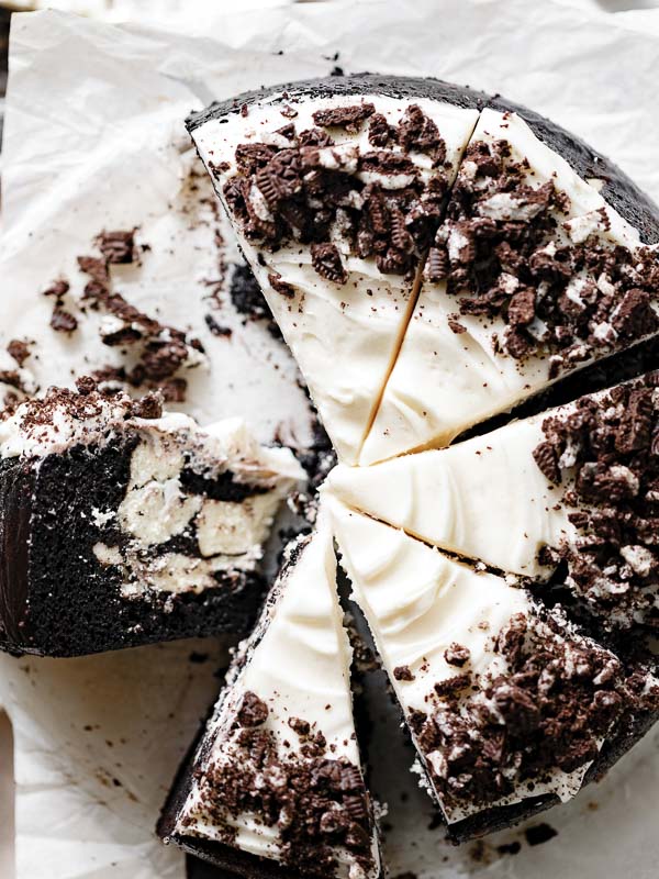 Black Cocoa Swirled Cheesecake