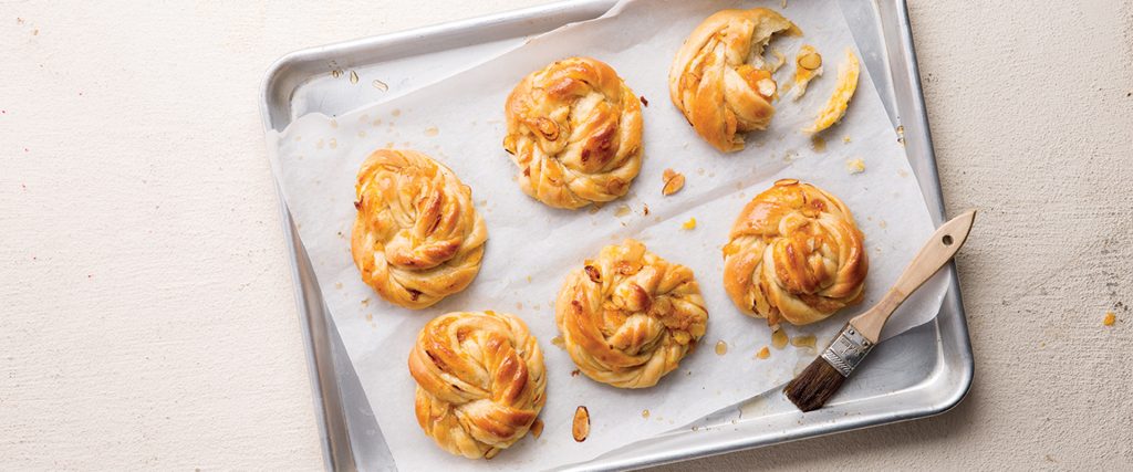 apricot sweet buns