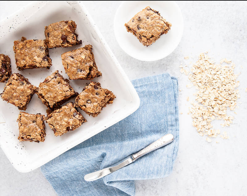 Almond Chocolate Oat Bars