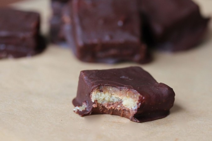 Caramel Fudge Dairy-Free Chocolate Bar