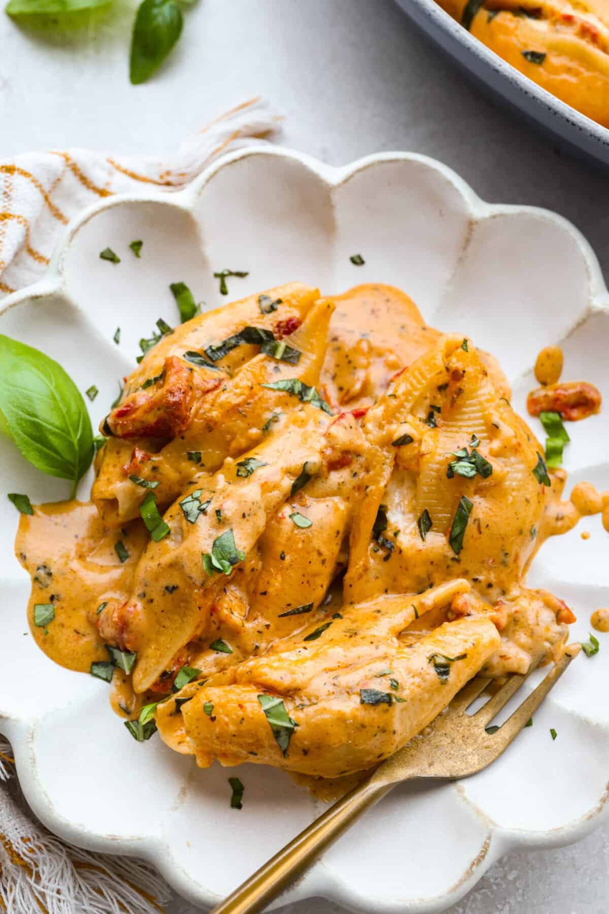 Bowl of a serving of the marry me stuffed shells.