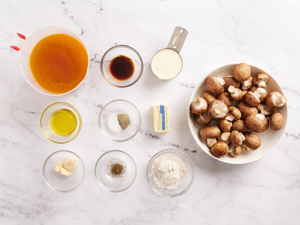 The ingredients to make creamy mushroom soup.