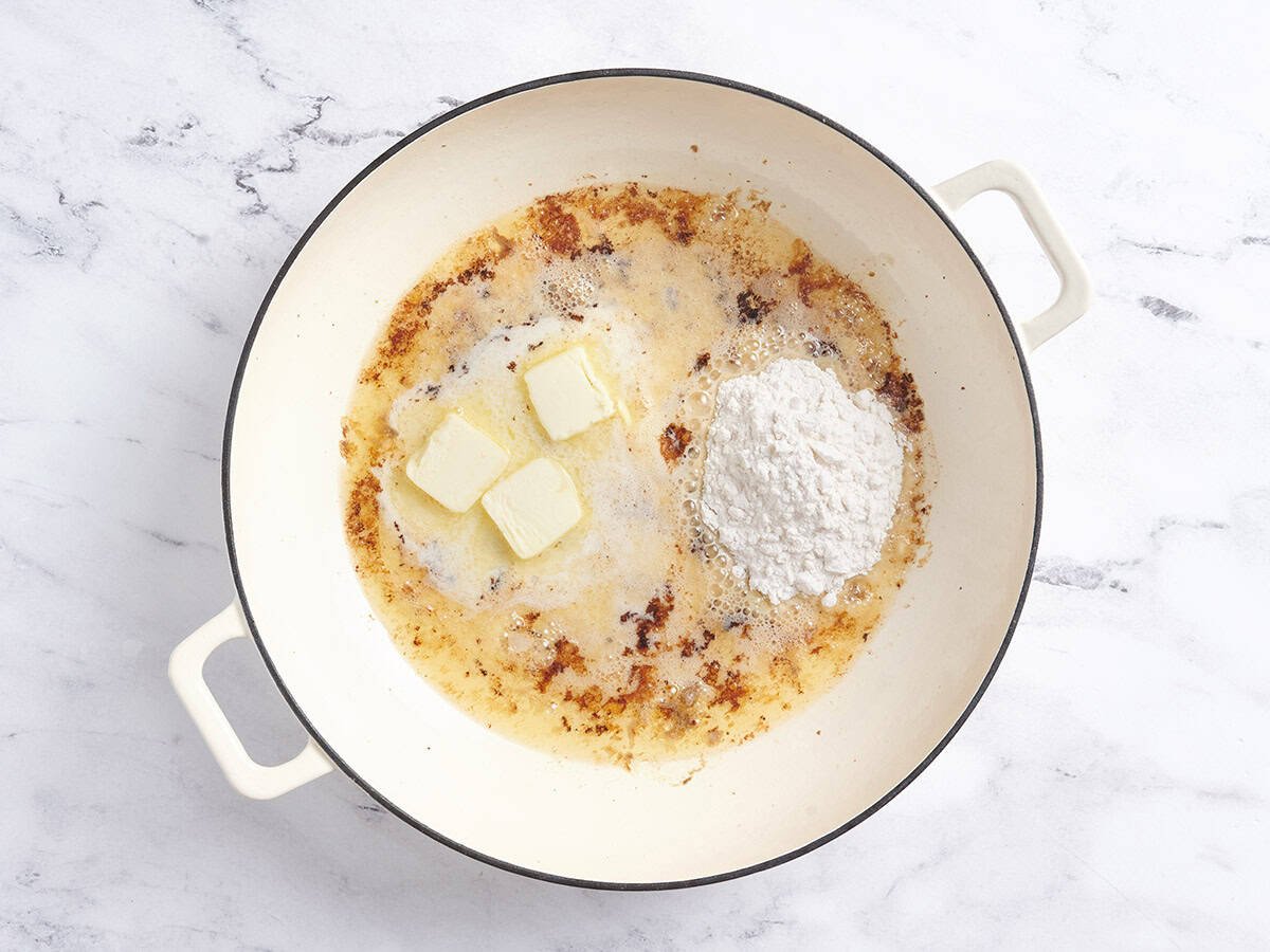 Flour and butter in a pot.